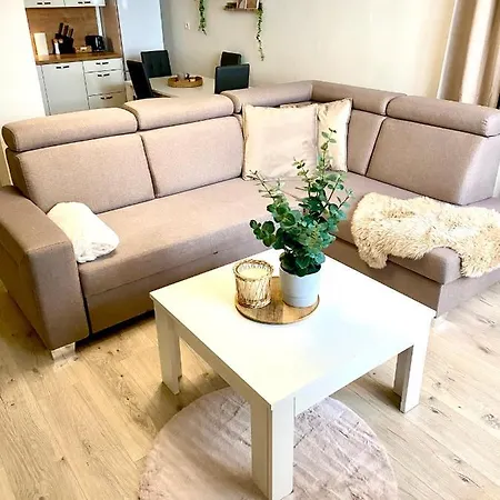 The Elite Downtown A/c & Garage Parking *