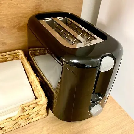 The Elite Downtown A/c & Garage Parking